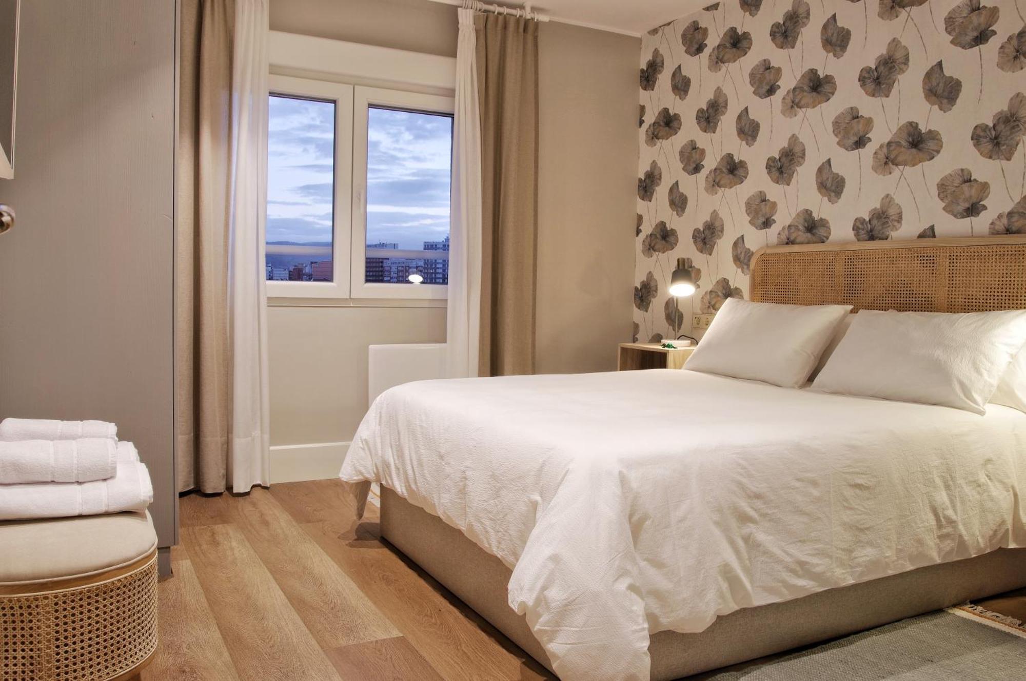 Apartamentos Bahia San Lorenzo Gijón Buitenkant foto