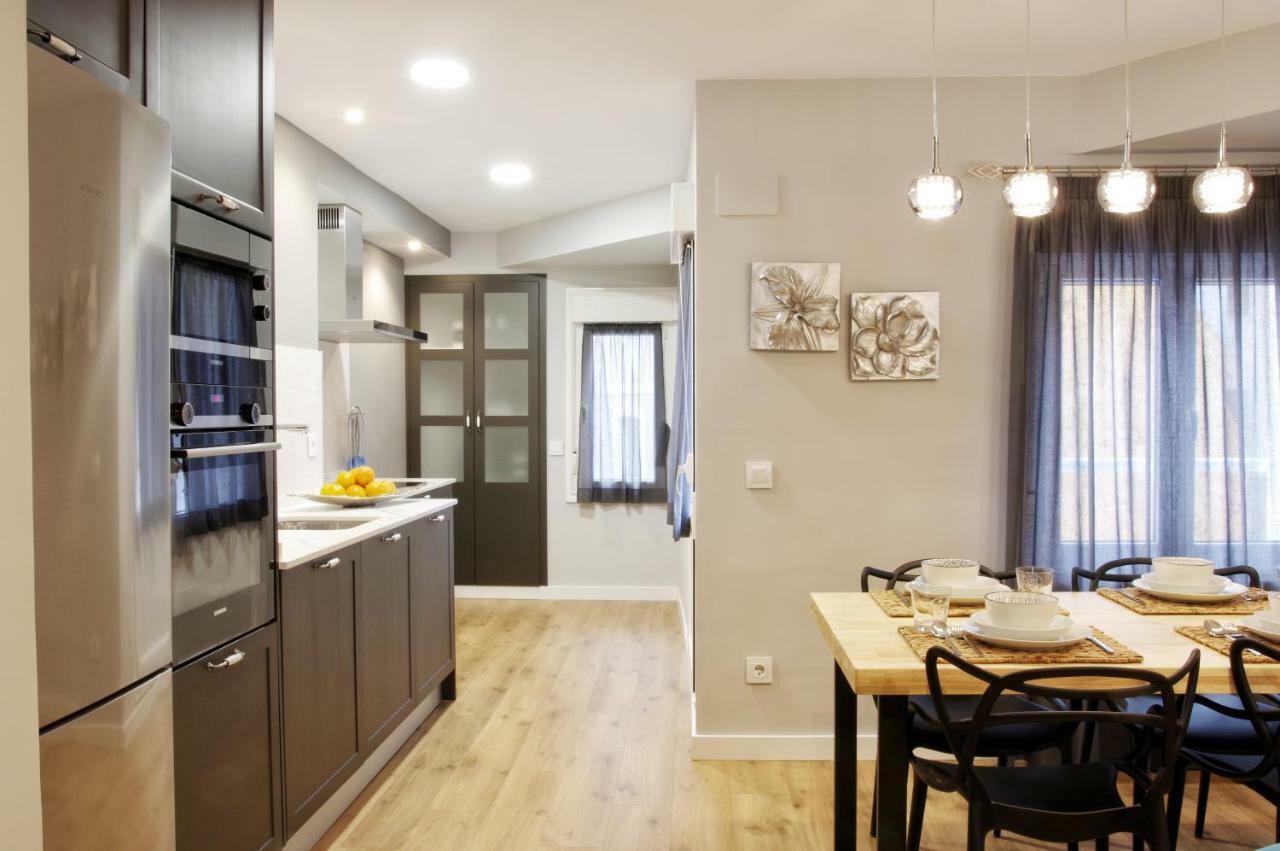 Apartamentos Bahia San Lorenzo Gijón Buitenkant foto