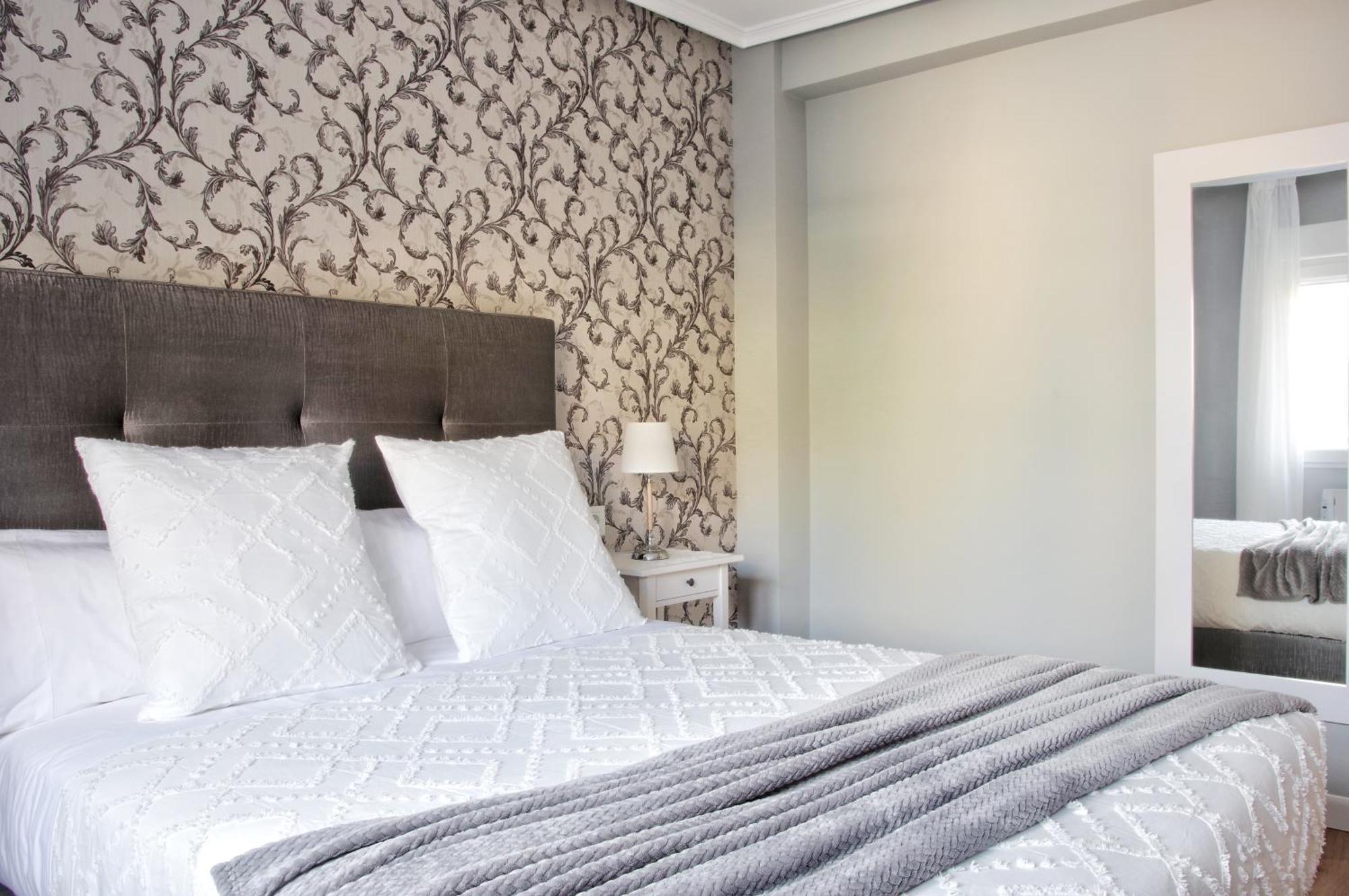 Apartamentos Bahia San Lorenzo Gijón Buitenkant foto